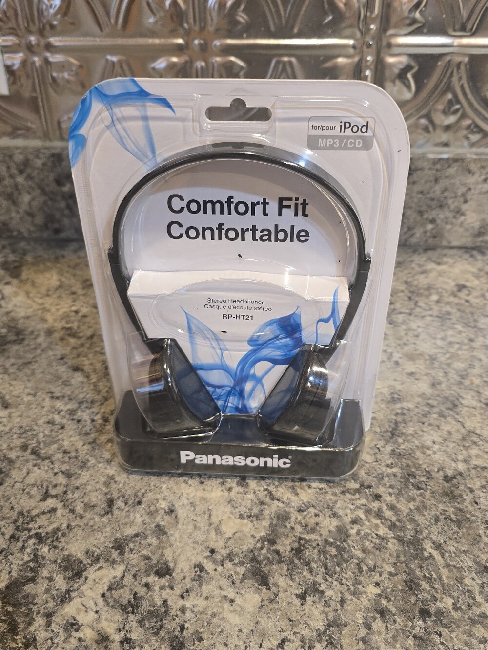 New Panasonic RP-HT21 Lightweight Headphones XBS 16Hz-22Khz Frequency